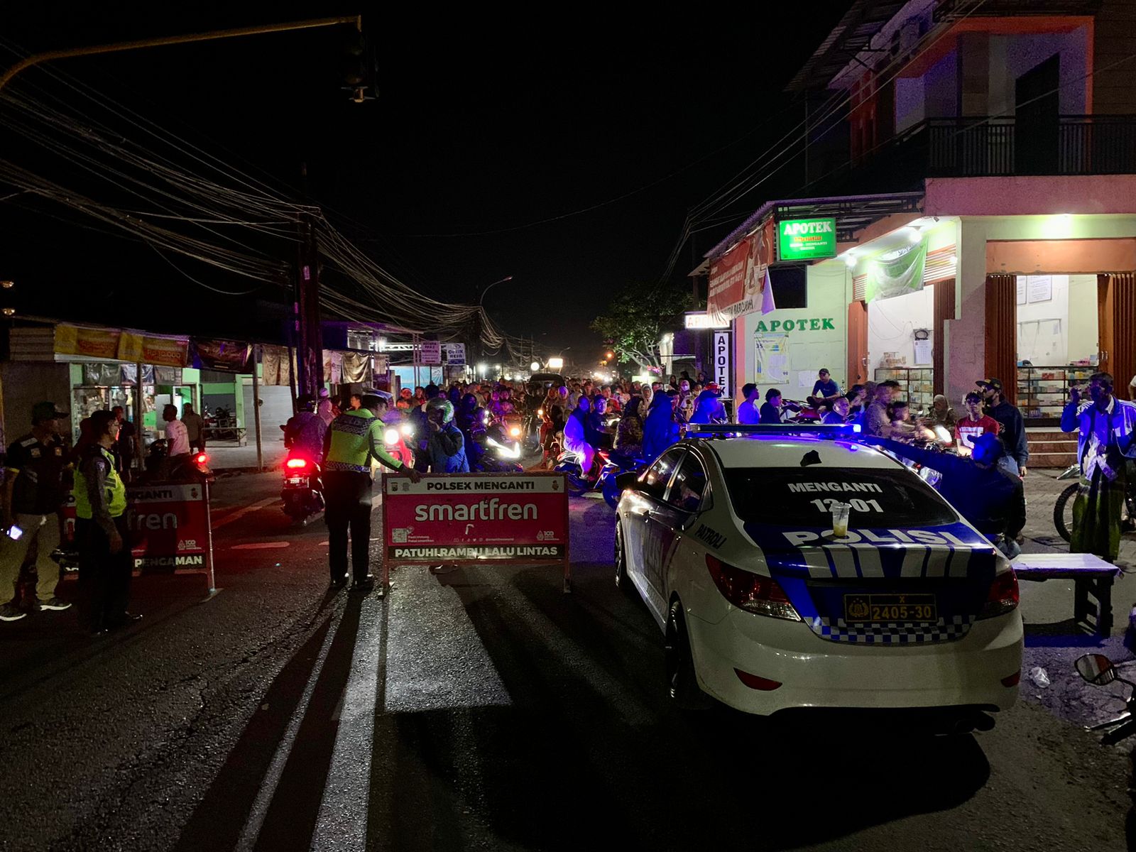 Beri Rasa Aman, Polres Gresik Gelar Pengamanan Pawai Ogoh-Ogoh di Menganti Gresik