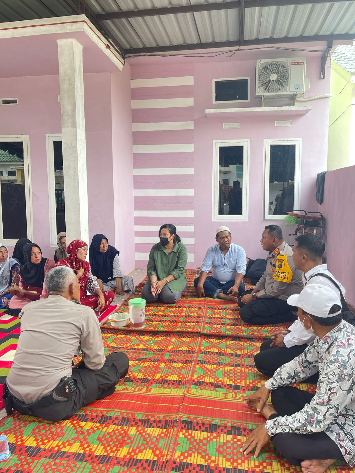 Kapolres Tanjung Balai Kunjungi Rumah Duka Dua Orang Anak Tenggelam Sampaikan Turut Berduka Cita