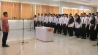 Sebanyak 70 orang Panitia Pemilihan Kecamatan (PPK) Pilkada Serentak Tahun 2024 dilantik Ketua KPU Pemalang