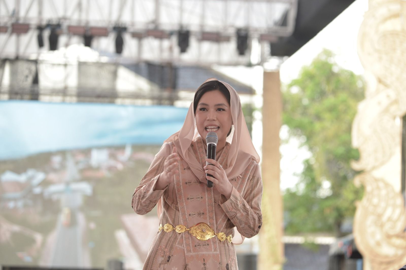 Program PKW Tekun Tenun Bersama Dekranas Hasilkan 2.284 Usahawan Muda Produk Pelestari Budaya Indonesia