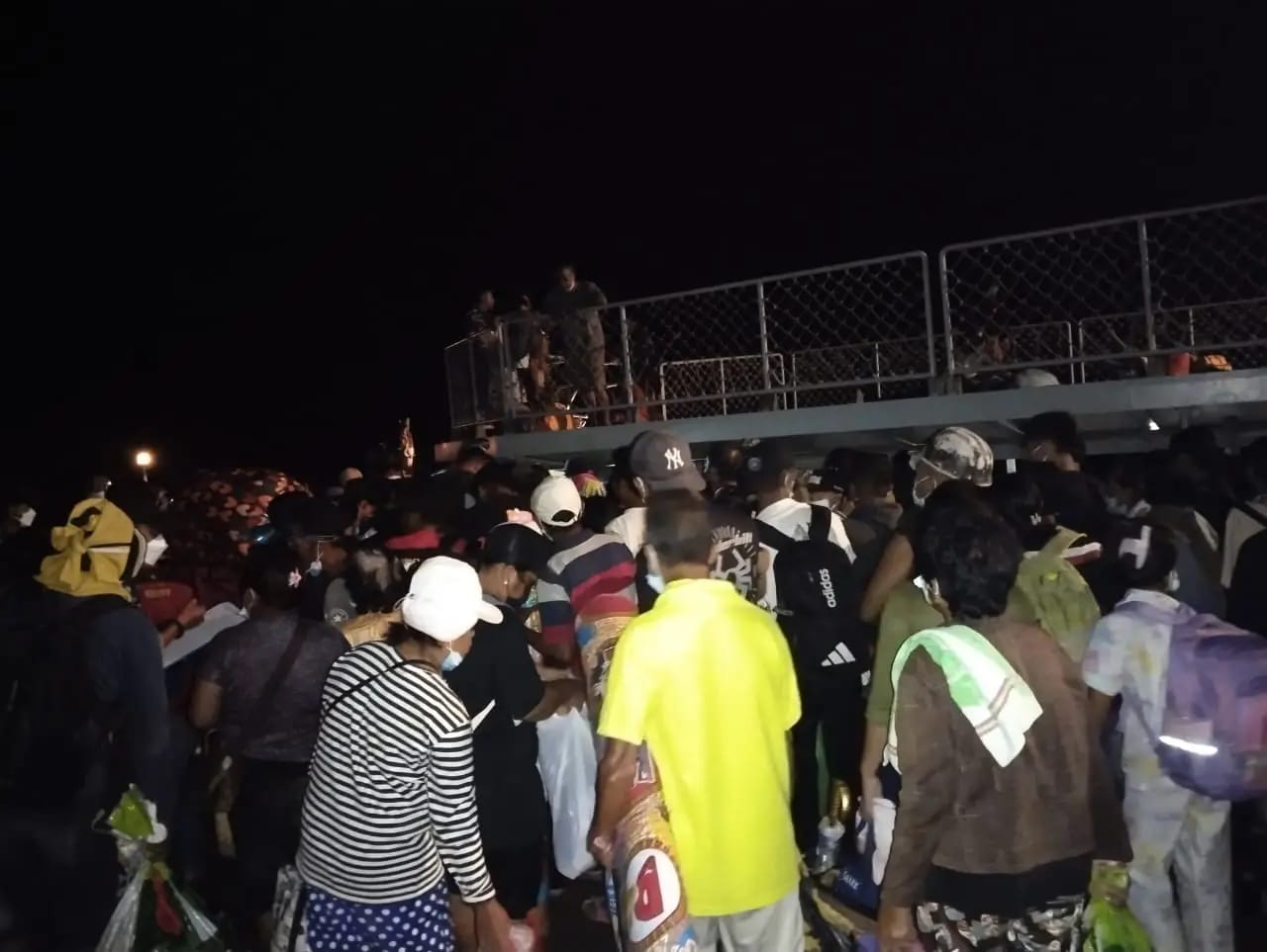 Erupsi Gunungapi Ruang, Pemerintah Terus Upayakan Evakuasi Sembilan Ribu Warga