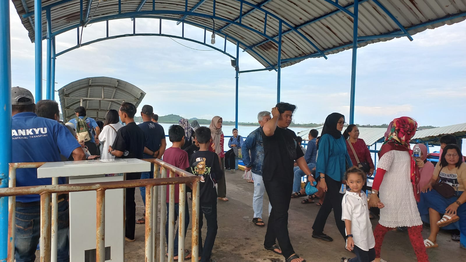 Arus Balik Lebaran H + 4 Hantar Pulau Sekitar Kota Batam