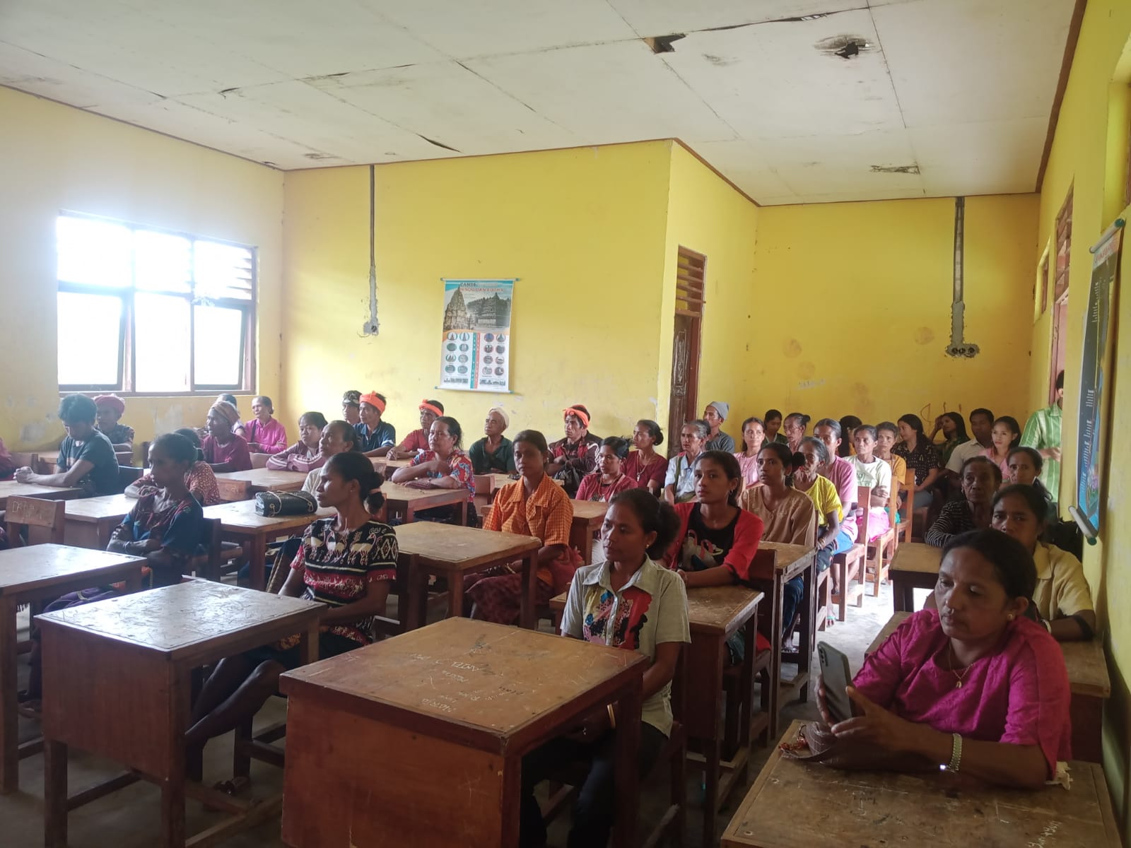 Lewat Rapat Komite Babinsa Sertu Yoris imbau jaga toleransi dan Nilai- nilai Moral
