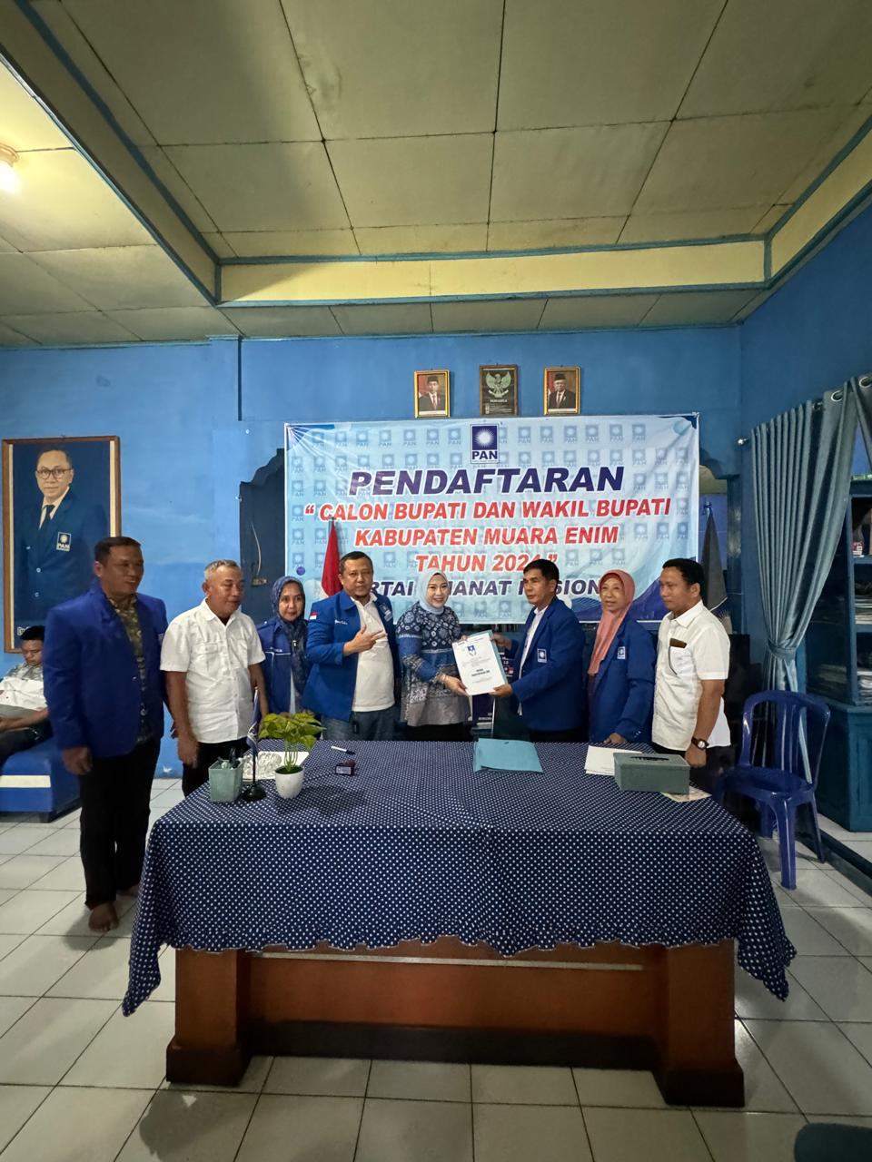 Lidyawati Cik Ujang Kembalikan Formulir Bacabup Ke DPD Partai PAN Kabupaten Muaraenim
