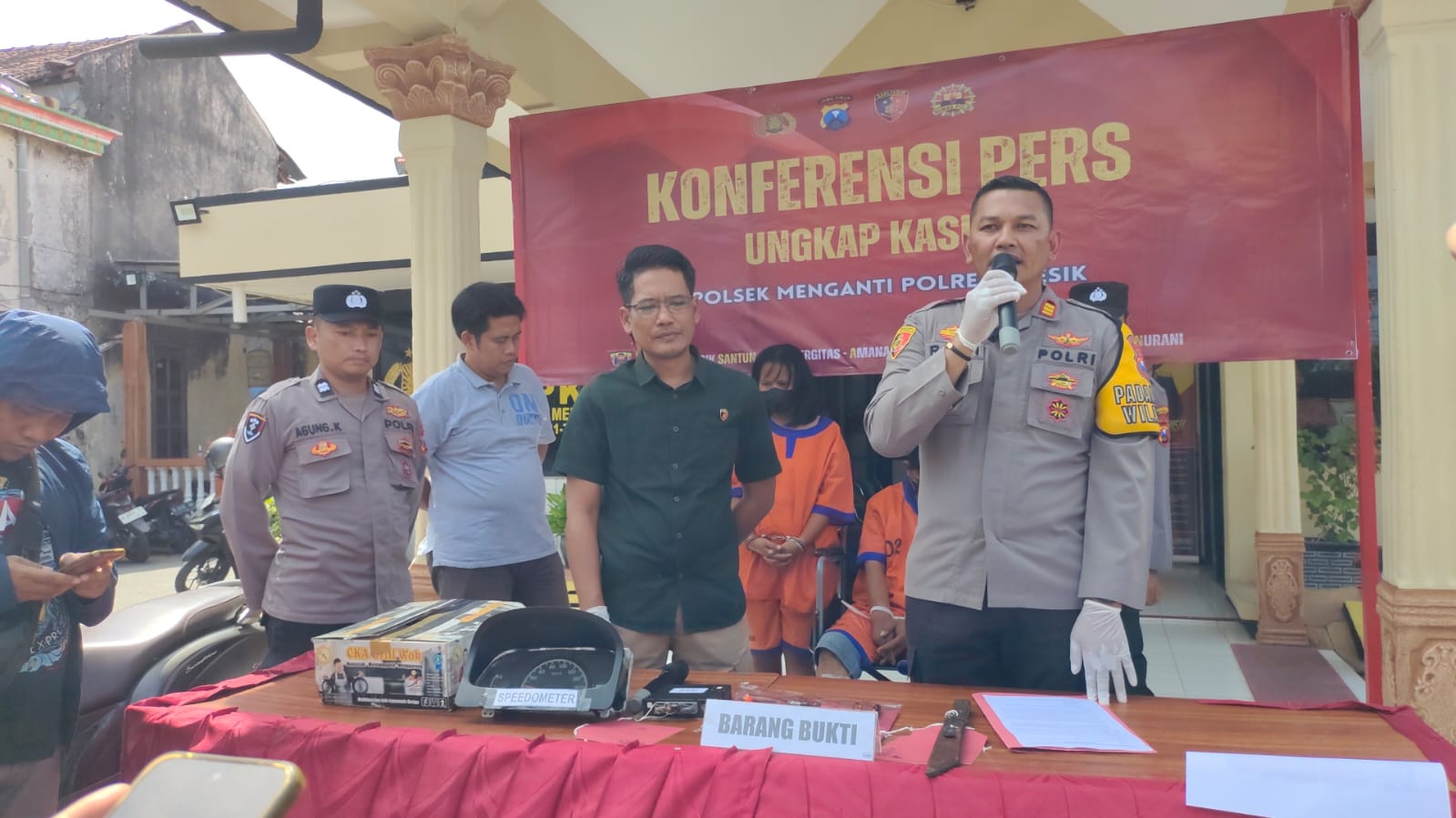 Polsek Menganti Amankan Sepasang Pasutri Curi Speedometer Mobil dan satu Set Panci, Pernah Terjerat Curanmor