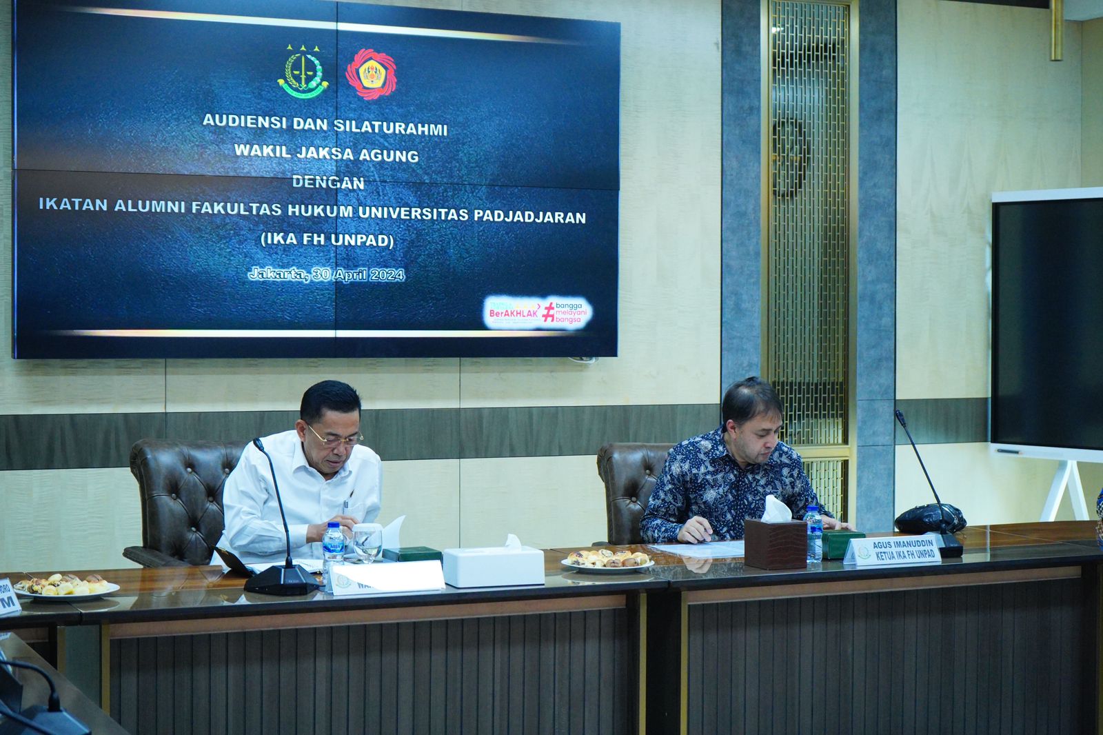 Fakultas Hukum Universitas Padjajaran dan Berharap Dapat Memberikan Kontribusi Cukup Signifikan Kepada Kampus dan Bangsa Dan Negara