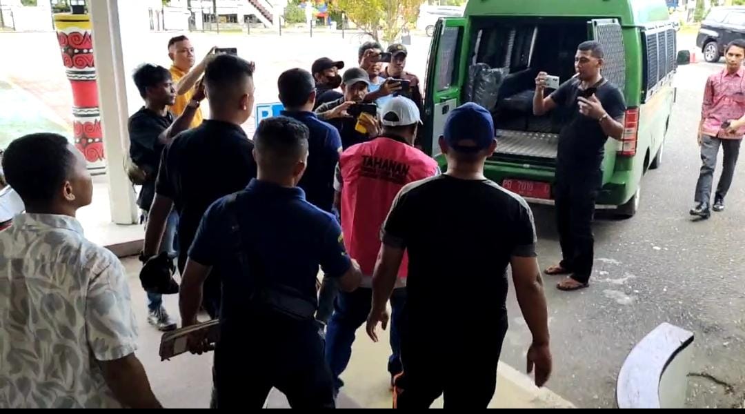 Kejaksaan Tinggi Papua Barat Menetapkan dan Melakukan Penhanan Terhadap Tersangka FDJS Dalam Perkara Dugaan Tindak Pidana Korupsi