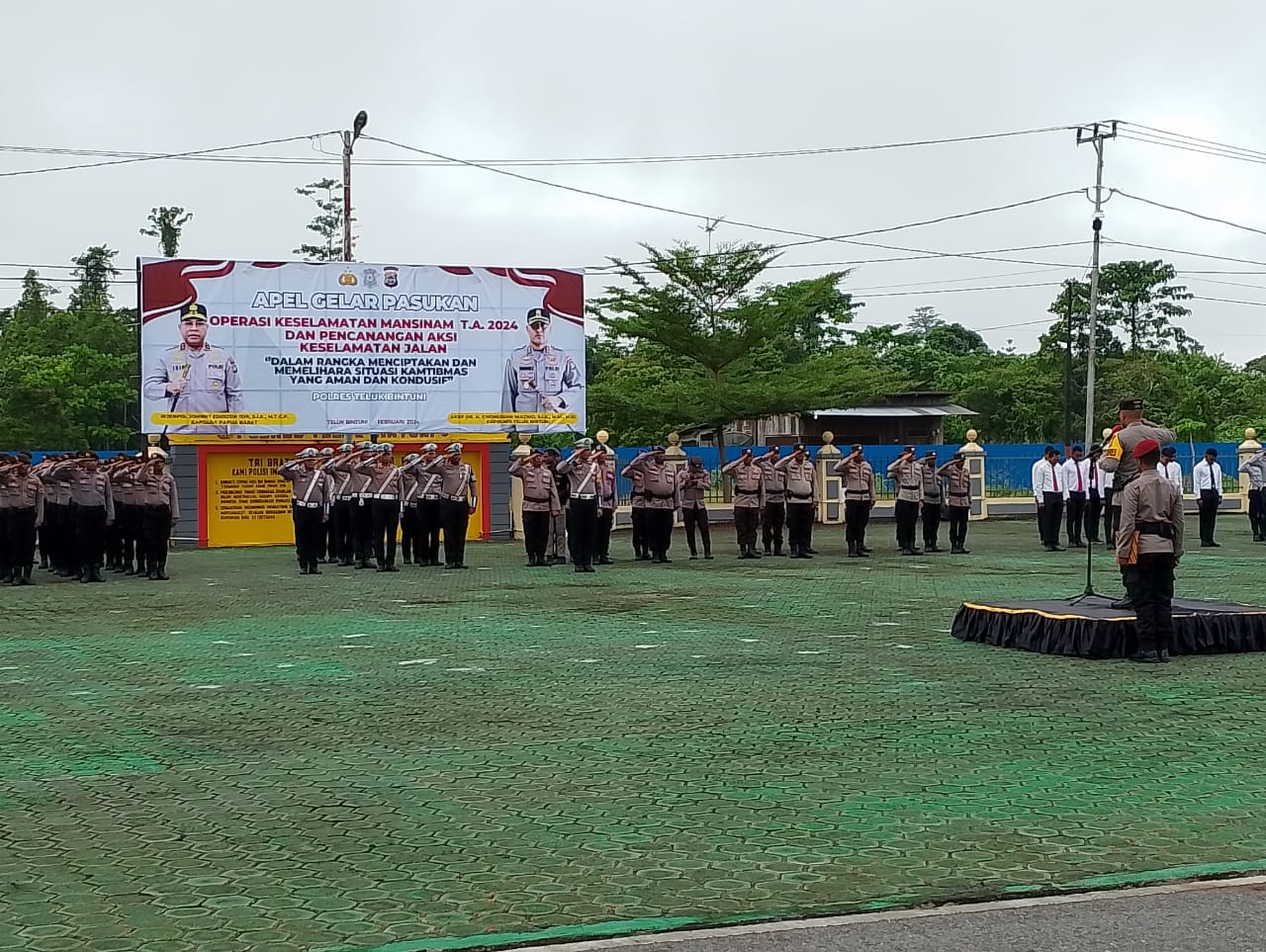 Polres Teluk Bintuni laksanakan gelar pasukan operasi keselamatan Mansinam 2024 dan  Serta Cipta Kondisi Kamseltibcar Lantas Menjelang Bulan Ramadhan