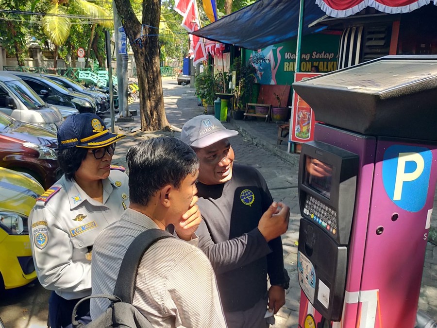 dishub surabaya optimalkan pembayaran Via Qris dan Voucher