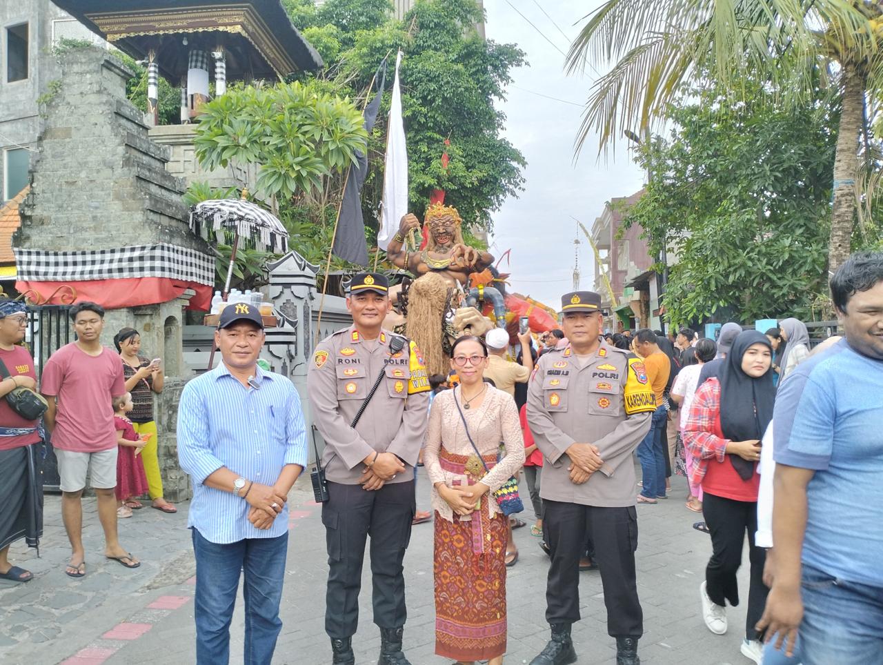 Kapolsek Menganti Pimpin Kegiatan Pengamanan Ogoh Ogoh