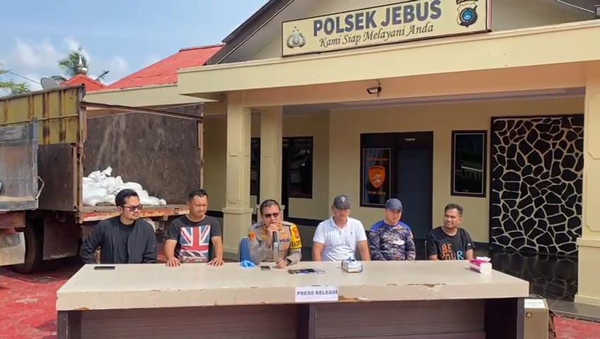 Polres Bangka Barat Amankan Timah Siap Lundup sebanyak 273 Karung.