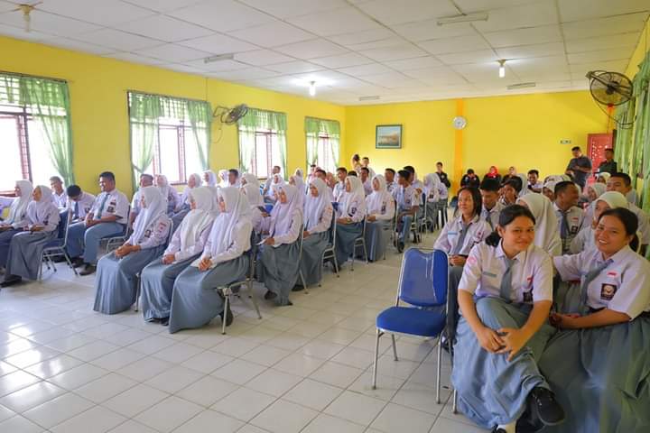 Pemerintah Kota Tanjungbalai H Wari Tholib Bersama Ketua GANN Memberikan Motivasi Ke Pelajar SMA Negeri 1 Kota Tanjungbalai,