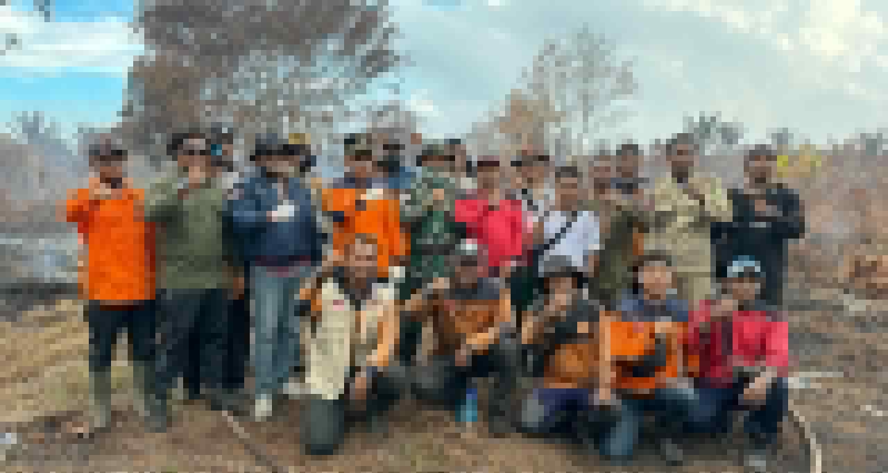 Tinjau Lokasi Karhutla di Rangsang, Plt Bupati Asmar Disambut Hujan Deras