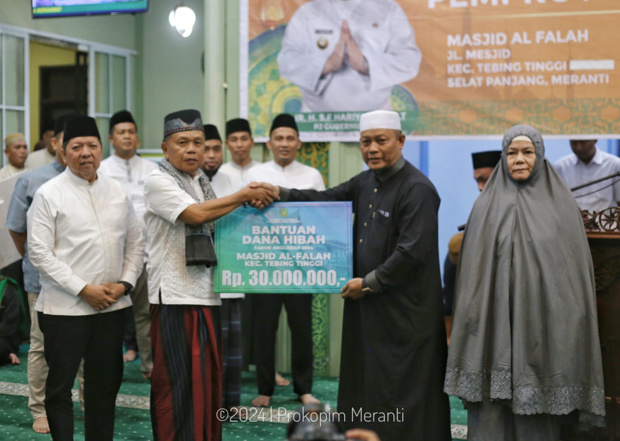 Plt Bupati Asmar Dampingi Asisten I Setdaprov Safari Ramadan di Selatpanjang