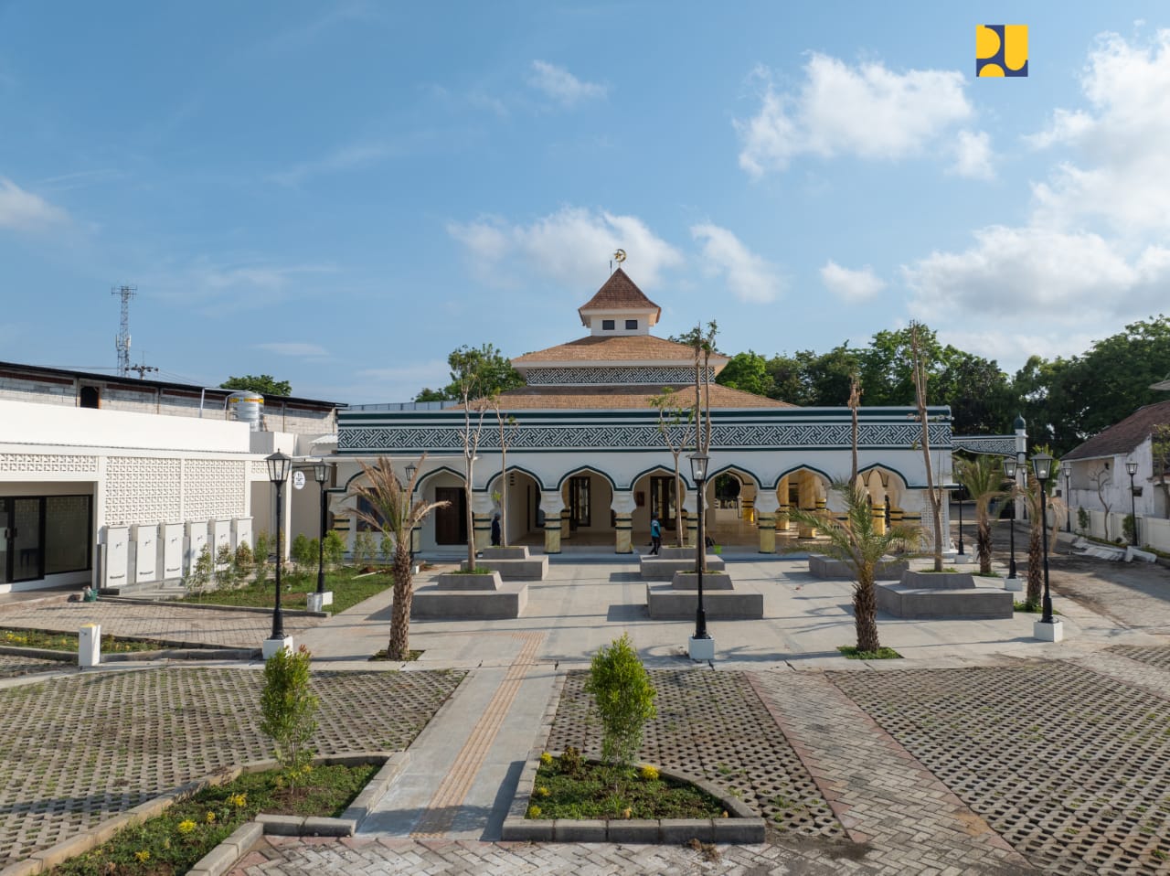 Menteri Basuki Resmikan Masjid Baitul Arham di Sumenep