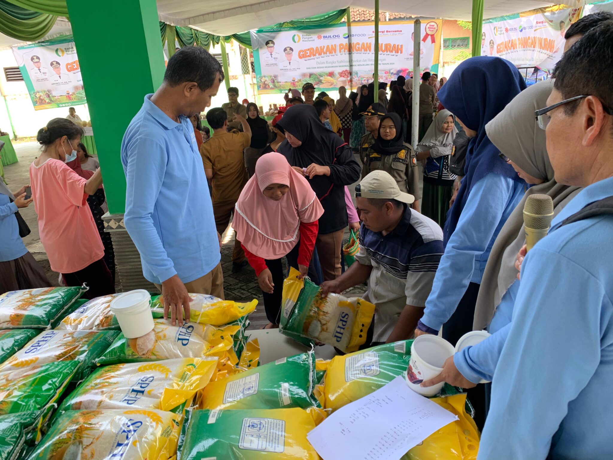 Warga Bojonegoro Rasakan Manfaat Gerakan Pangan Murah Jelang Lebaran, Harga Kebutuhan Pokok Terjangkau
