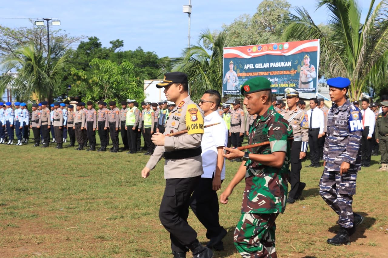 Polres Morotai Lakukan Apel Gelar Pasukan Operasi Kepolisian Terpusat Ketupat Kie Raha 2024