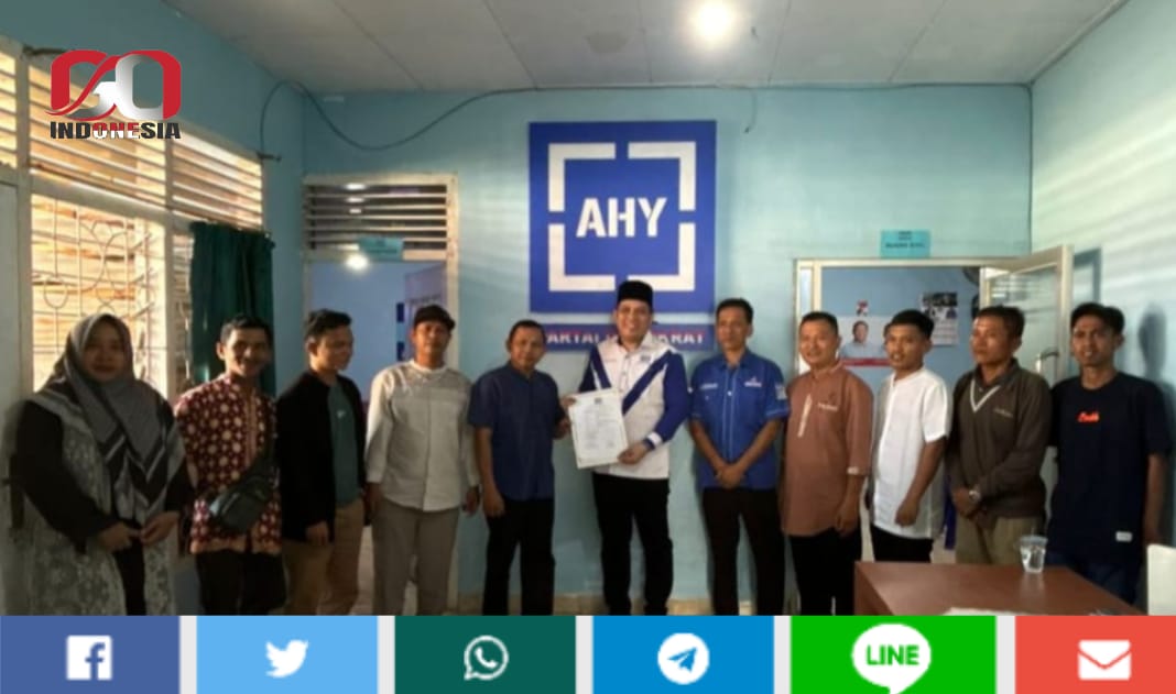 Ainal Mubaraq Serahkan Formulir Pendaftaran Calon Bupati ke DPC Partai Demokrat Merangin