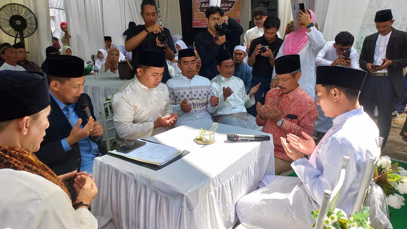 Irsaydul Fauzi jadi Saksi Pernikahan Anak Sulung Sekjen DPW Partai Ummat Kepri