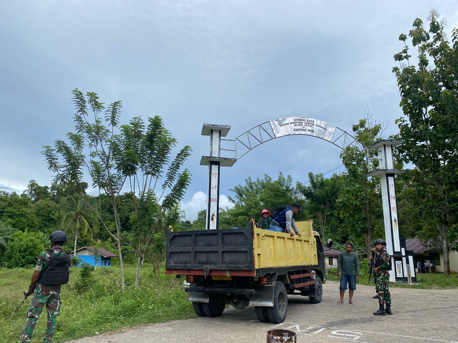 Laksanakan Kegiatan Swiping Cegah Penyelundupan Barang Ilegal Di wilayah Perbatasan
