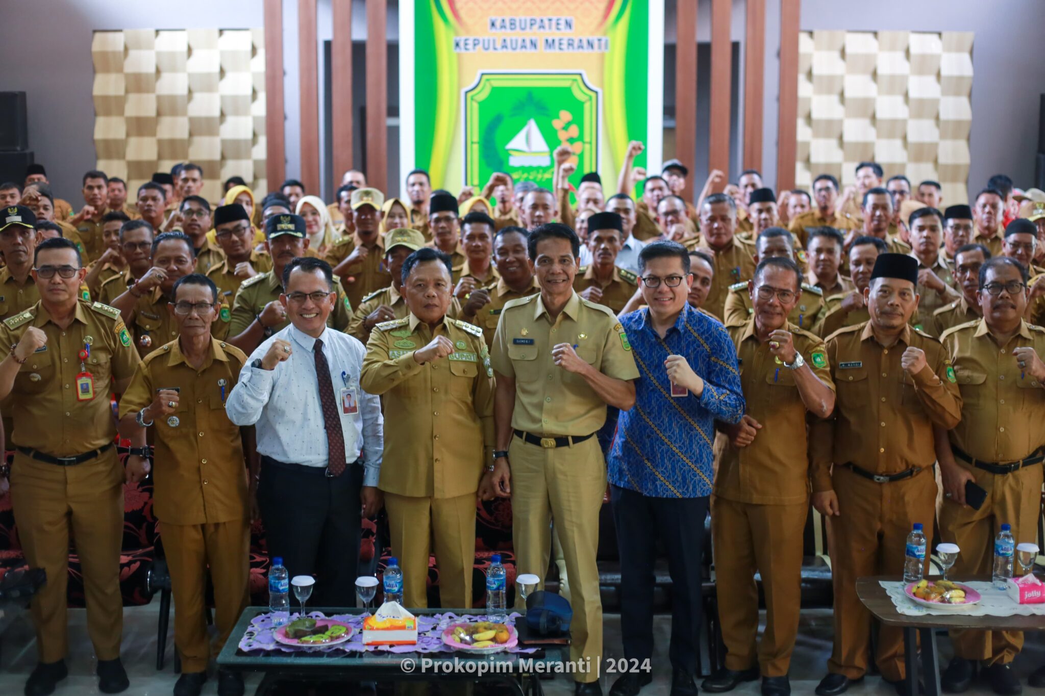 Plt Bupati Asmar Luncurkan Sistem Keuangan Non Tunai Bagi Desa se-Kabupaten Kepulauan Meranti