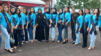 Adelia Werdiningsih S Psi, M Psi Ketua Laskar Berfoto Bersama Gen - Z di Deklarasi Amasakar Li Caludia Chandra