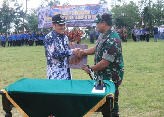Bupati Pemalang Membuka Operasi TNI TMMD Sengkuyung Tahap II TA 2024
