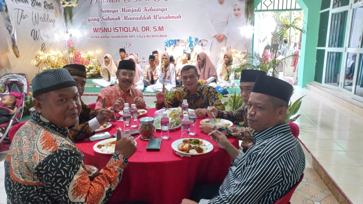 KH H Sihabudin Arfi S.Ag Penasehat Media Go Indonesia Nikahkan Putra Sulungnya