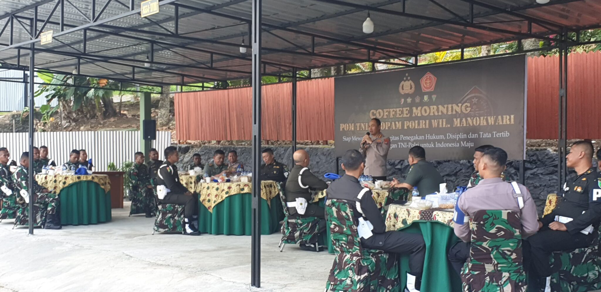 Pomdam XVIII/Kasuari dan Propam Polda Papua Barat Coffee Morning Bersama 