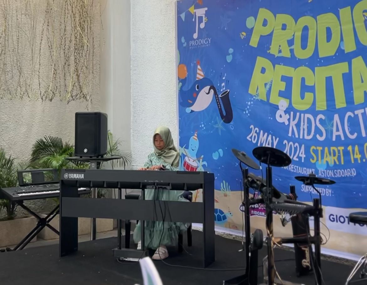 Aston Sidoarjo Tampilkan Calon Musisi Muda Berbakat Bersama Prodigy Music Academy