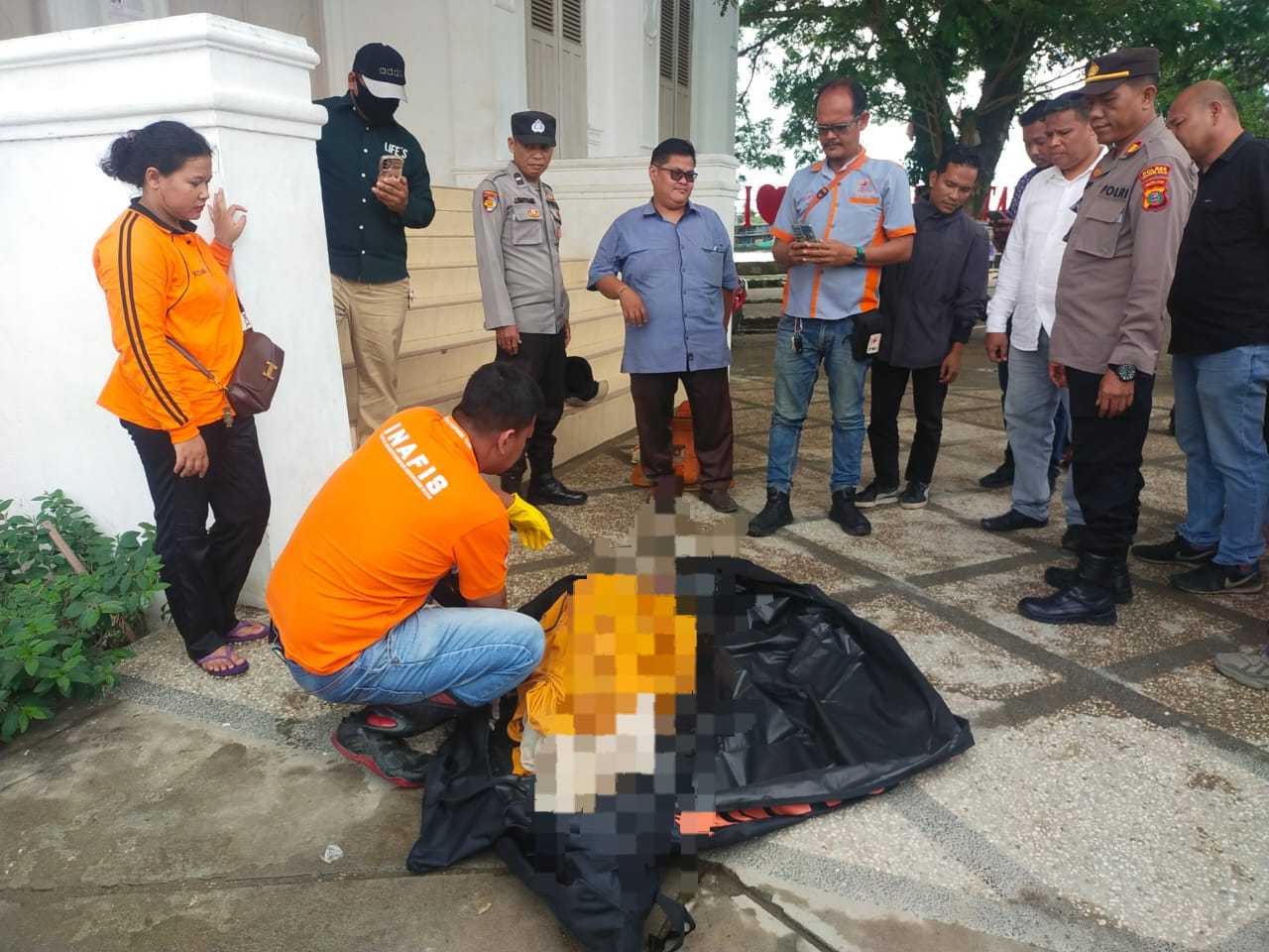 Sat Pol Airud Polres Tanjungbalai Evakuasi Mayat Hanyut Warga Asahan