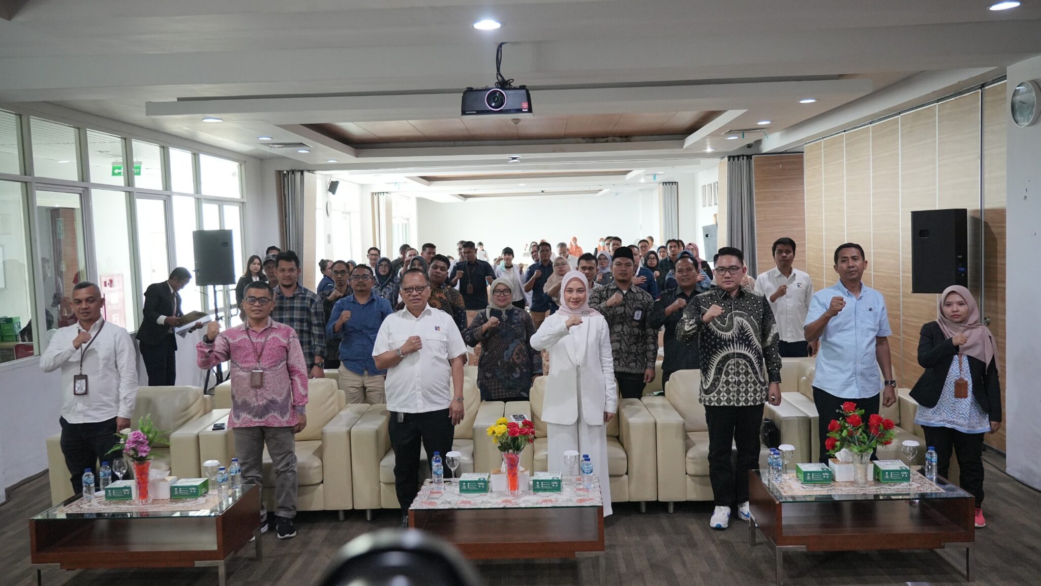 RSBP Batam Serahkan Hasil Pemeriksaan MCU Calon Kepala Daerah 2024
 