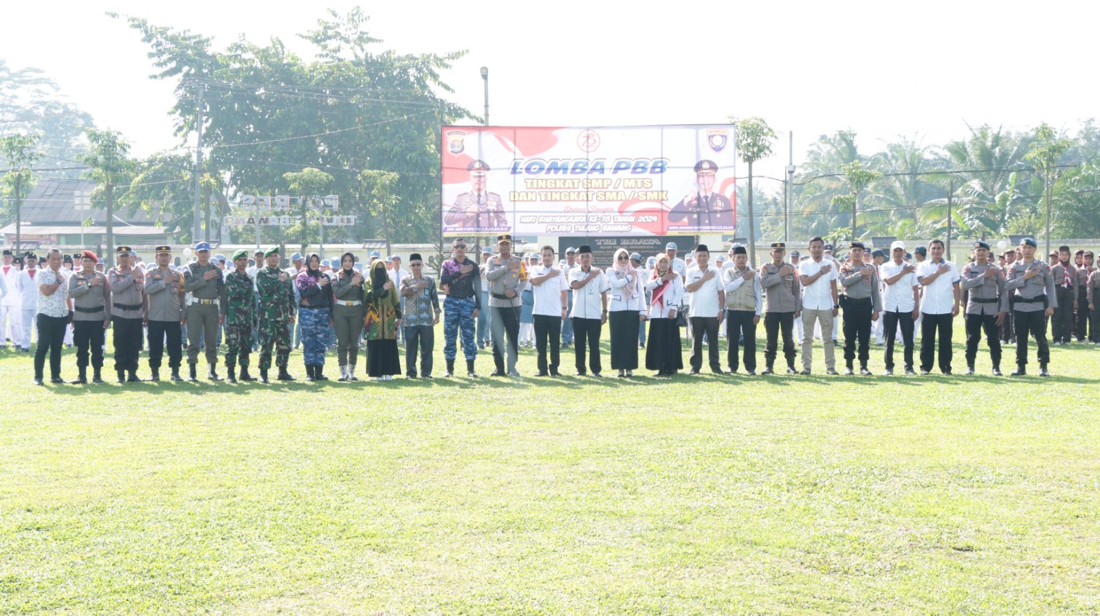 Meriahkan dan Menyambut Hari Bhayangkara Ke-78 Tahun 2024, Polres Tulang Bawang Gelar Lomba PBB Tingkat SMA dan SMP Sederajat

