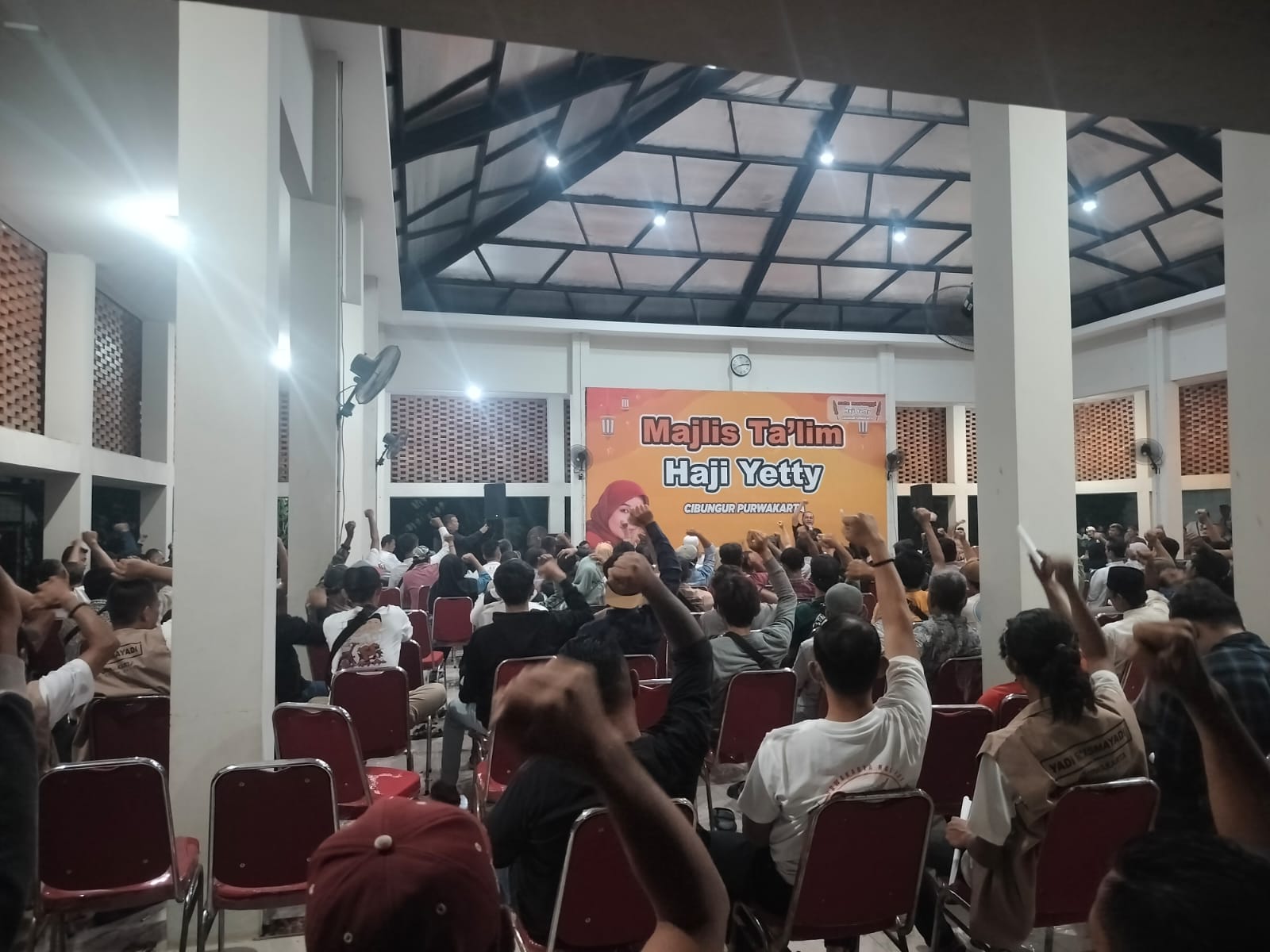 Ketua DPD Nasdem Purwakarta Isi Konsolidasi dan Bimtek Sahabat Aay di Kecamatan Bungursari
