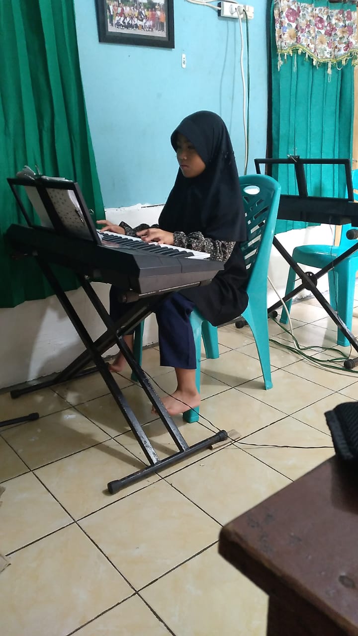 Hadirnya Gratia Music Course Waioti Sebagai Jawaban Atas  Minimnya Pemain Musik di Sikka

