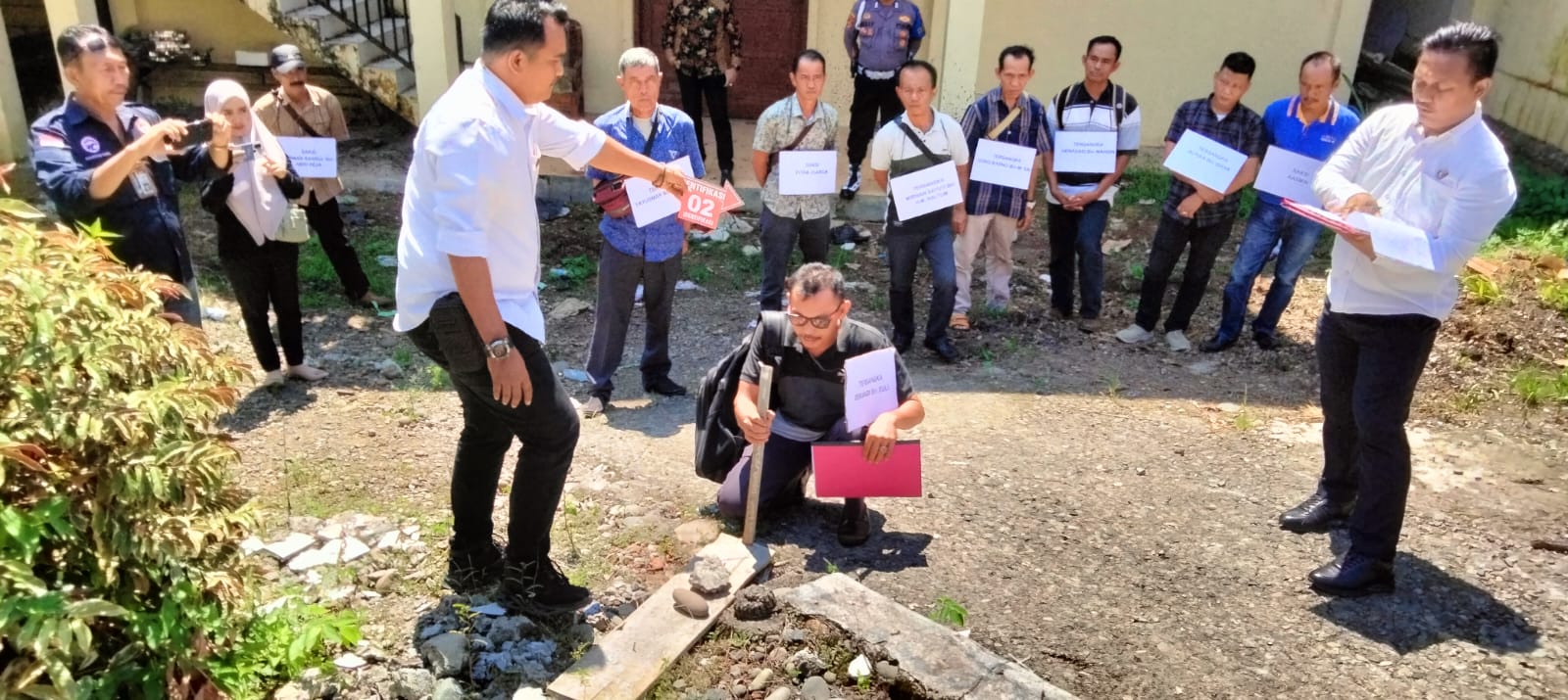 Kasus Pengarusakan di Air Pangi Desa Padang Arang ,Polres Lahat Gelar Rekonstruksi