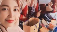 Ibu ibu Team Mangga Kampung Kuwukan Surabaya , Dia Rohmawati dan Kawan Kawan Meramaikan Lomba Masak Berbahan Mie Dan Bihun