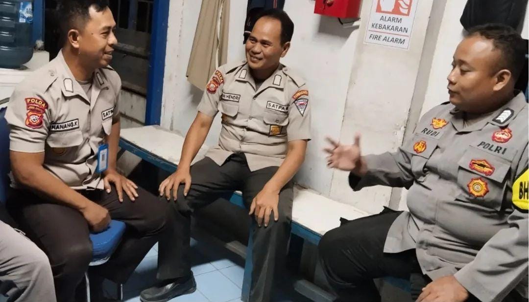 Polsek Cibatu Gencarkan Upaya Peningkatan Keamanan Dan Himbauan Khusus Untuk Security Perusahaan