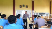 Hari Pendidikan Nasional, Satlantas Polres Gresik Go to School di SMKN 1 Duduksampeyan