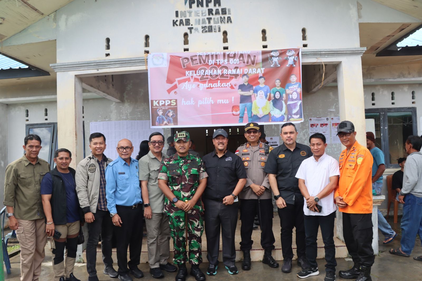 Kapolres Natuna Bersama Forkopimda dan Para Komandan Satuan TNI Pantau TPS