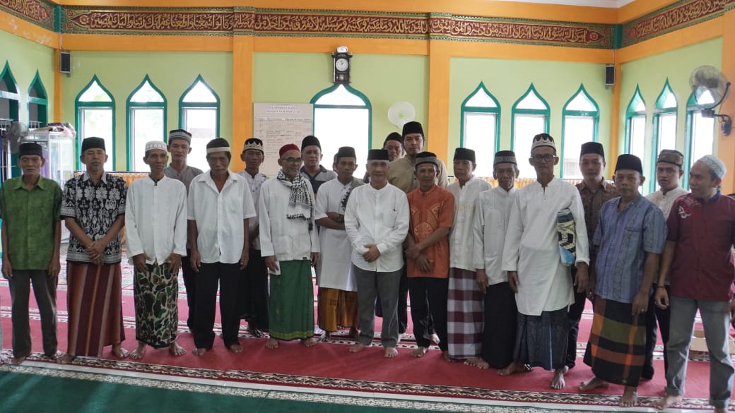 Calon Wakil Wali Kota Lubuk Linggau, H. Rustam Effendi Melakukan Safari Jumat ,Masjid Nur Hidayah di Kelurahan Marga Bakti